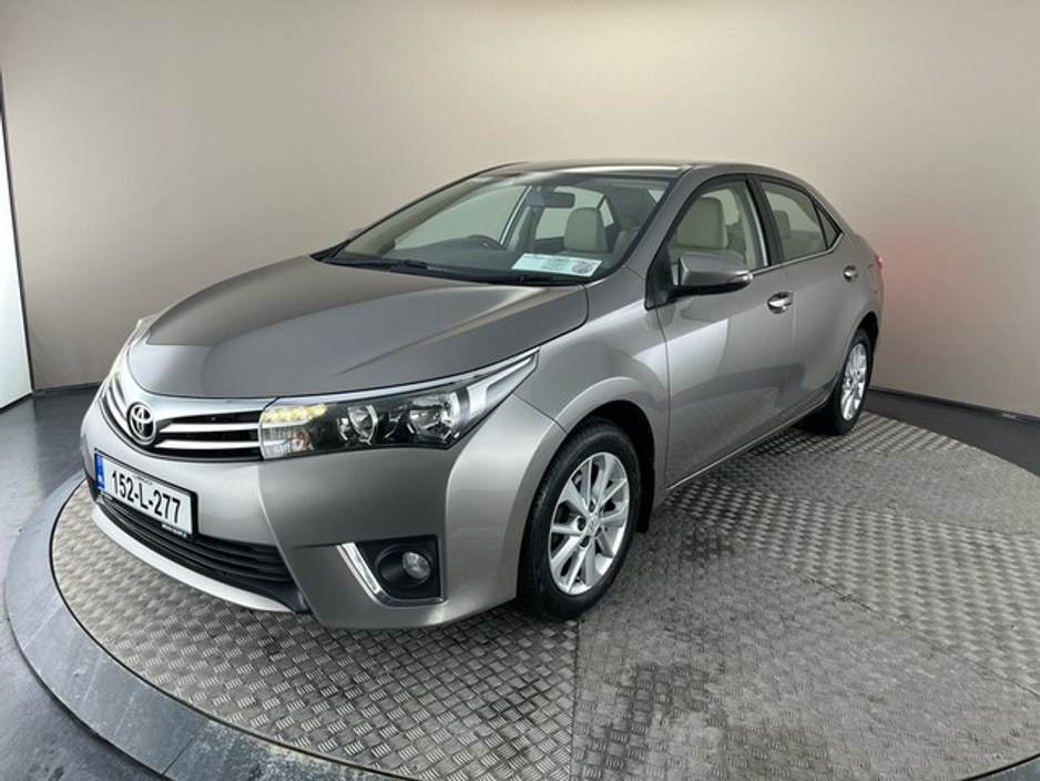 2015 Toyota Corolla - image 11