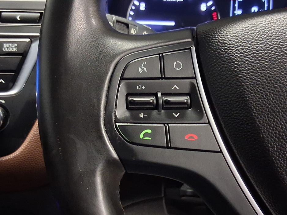 2015 Hyundai i20 - image 12