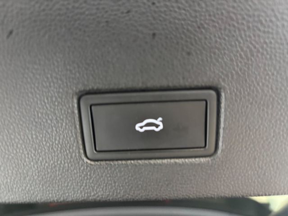 2022 Volkswagen T-Roc - image 13