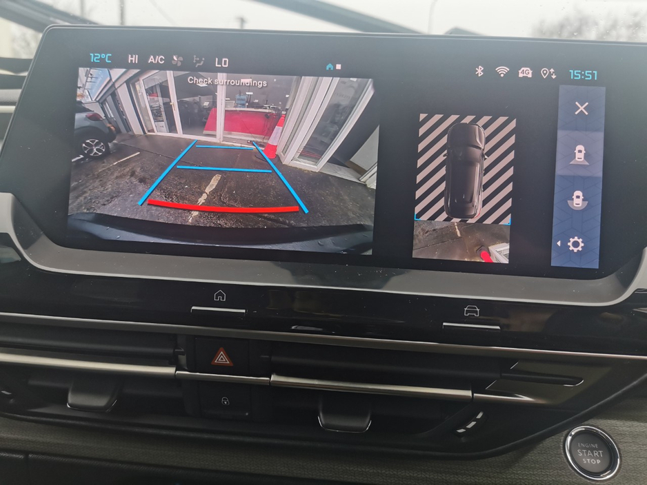 2023 Citroen C5X - image 4