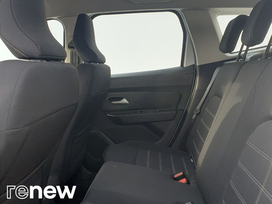 2023 Dacia Duster - image 11