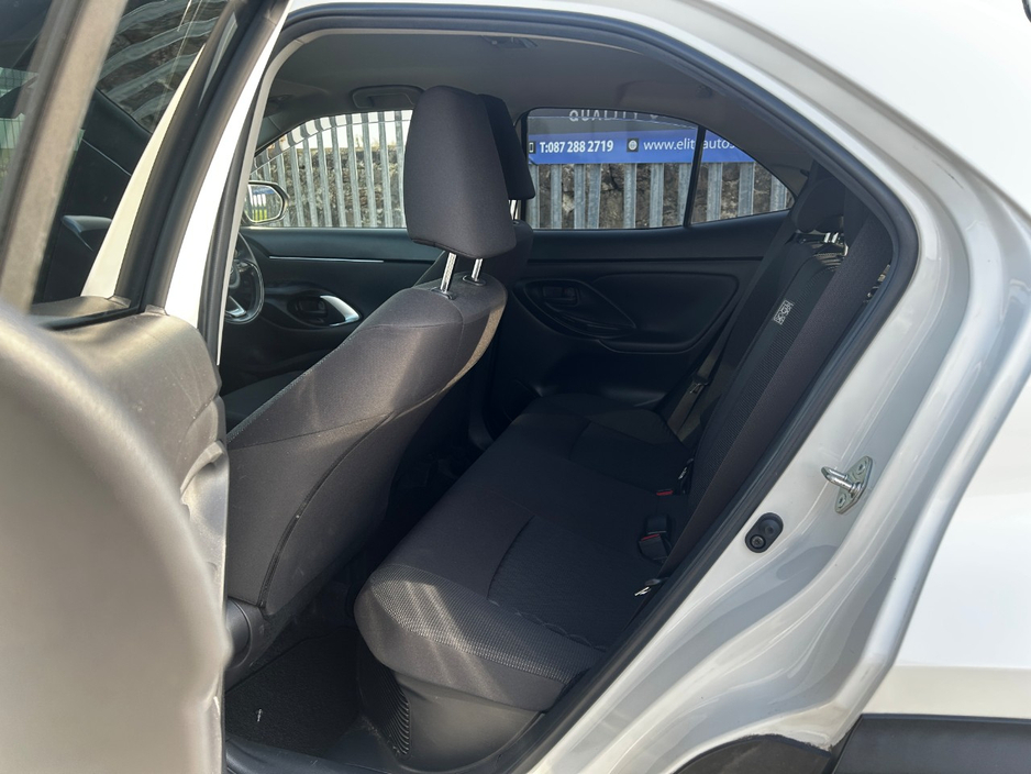 2021 Toyota Yaris Cross - image 11