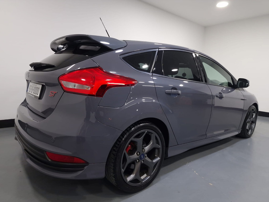 2015 Ford Focus 2.0 EcoBoost 250PS ST2 €18,950