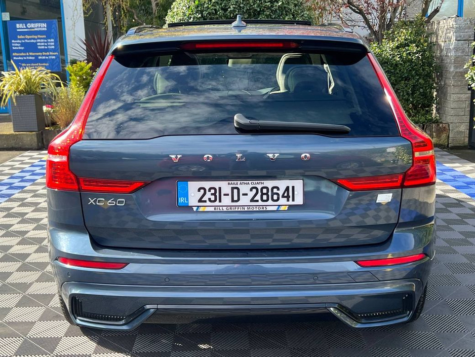 2023 Volvo XC60 - image 18