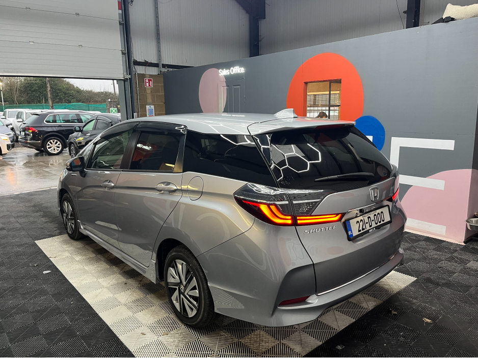 2022 Honda Shuttle €17950 2022 HONDA SHUTTLE HYBRID SENSING 1.5 AUTOMATIC / CRUISE CONTROL / REVERSE CAMERA AND MORE €17,950