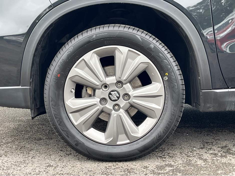 2023 Suzuki Vitara - image 5