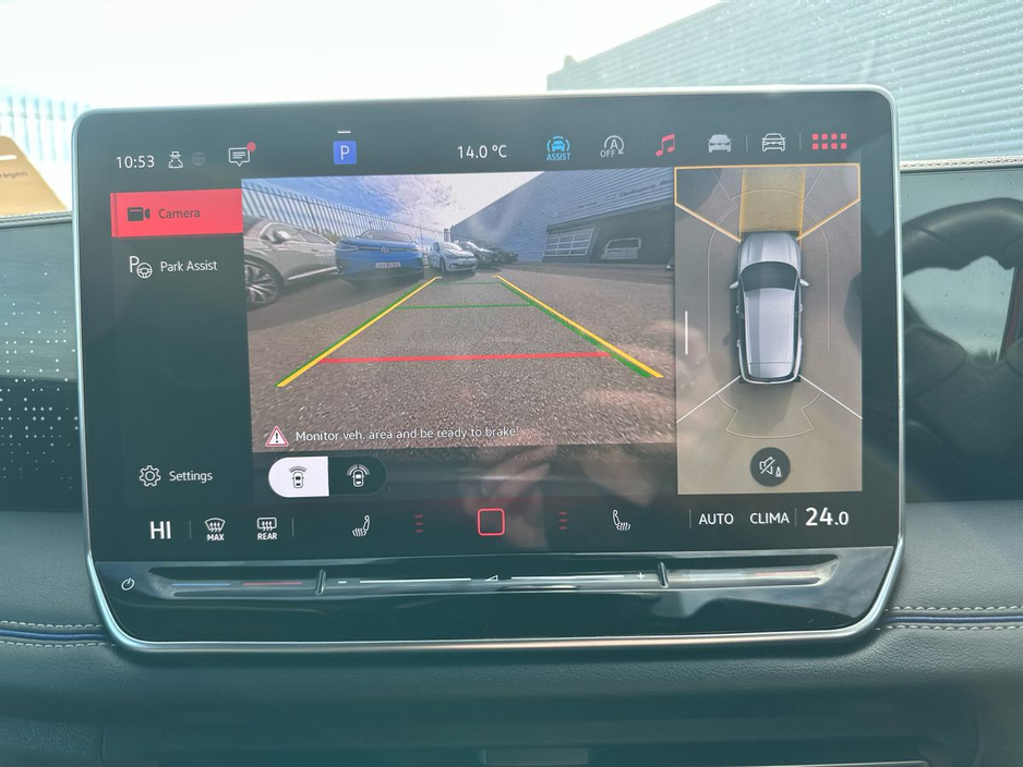 2025 Volkswagen Tiguan - image 15