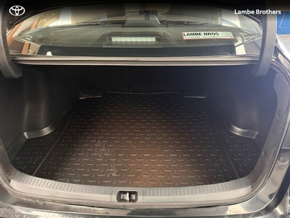 2023 Toyota Corolla - image 8