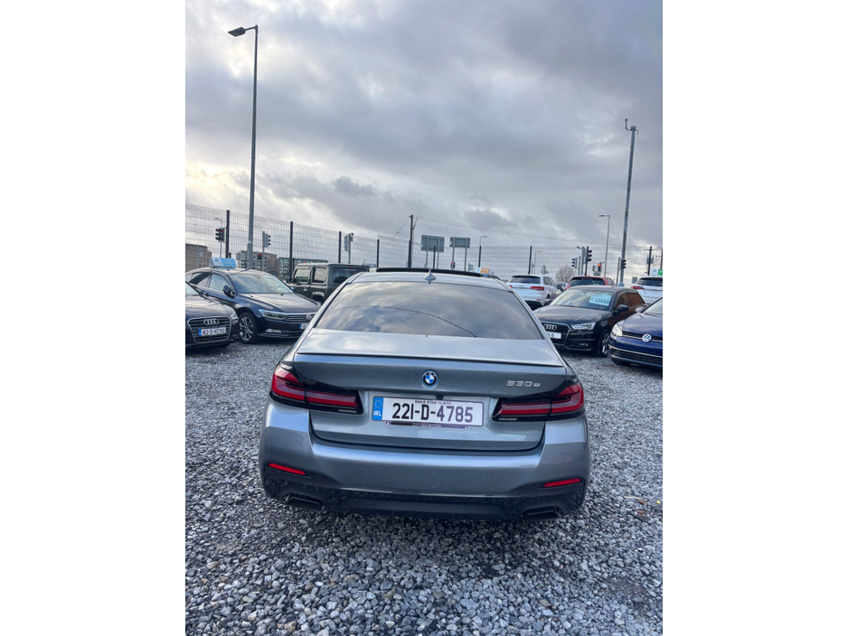 2022 BMW 5 Series 530e M Sport €38,950