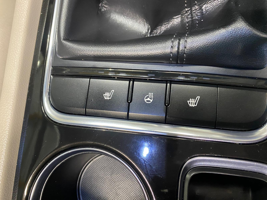 2016 Kia Optima - image 21