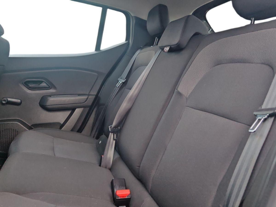 2022 Dacia Sandero - image 11