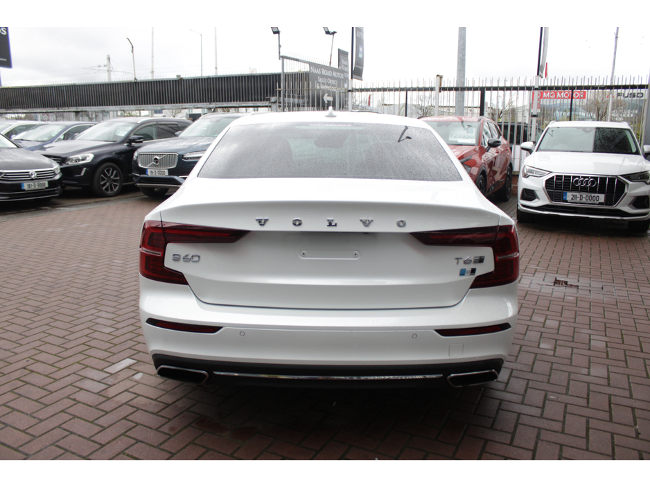 2020 Volvo S60 - image 5