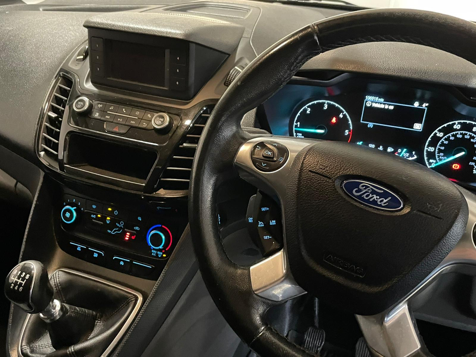 2021 Ford Transit Connect - image 13