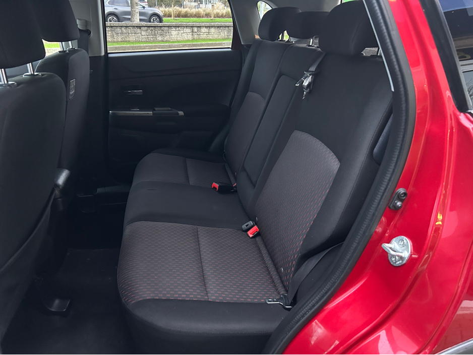 2018 Mitsubishi ASX - image 12