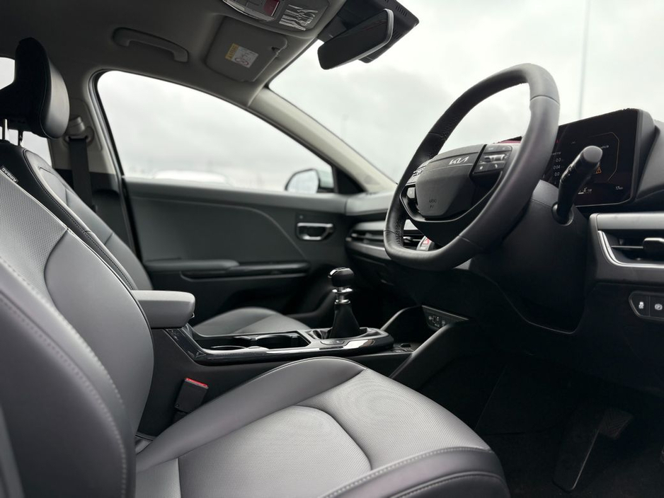 2026 Kia K4 - image 13
