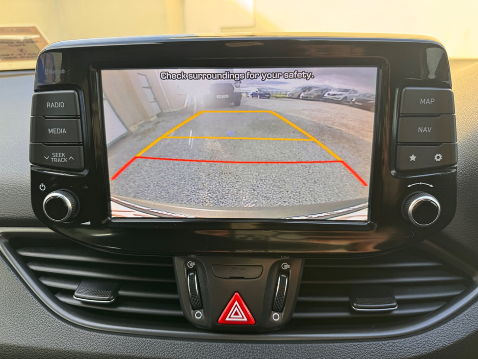 2019 Hyundai i30 - image 9