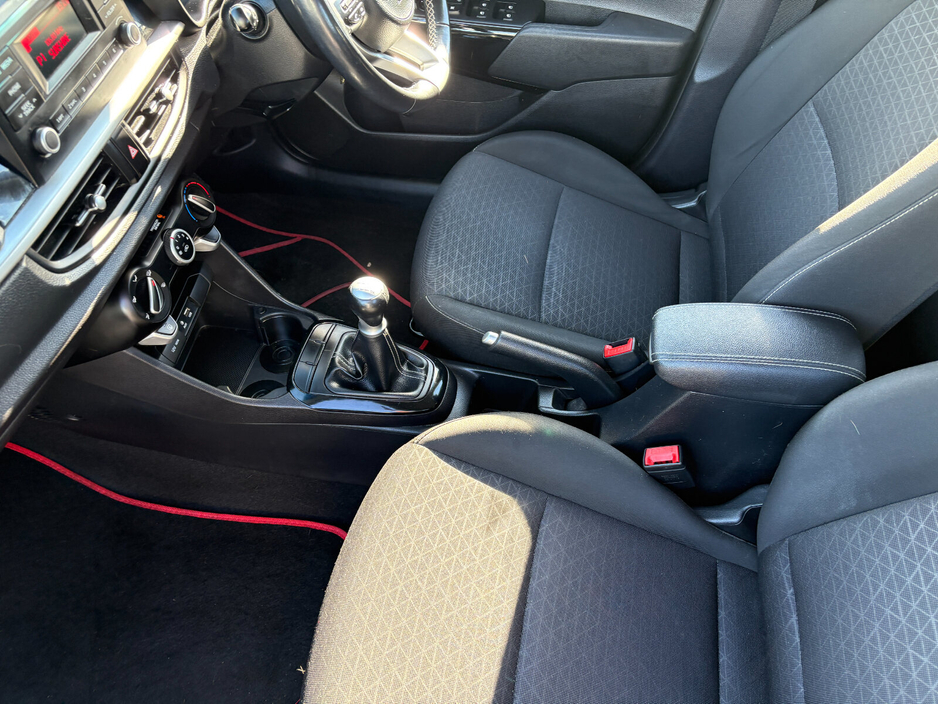 2019 Kia Picanto - image 20