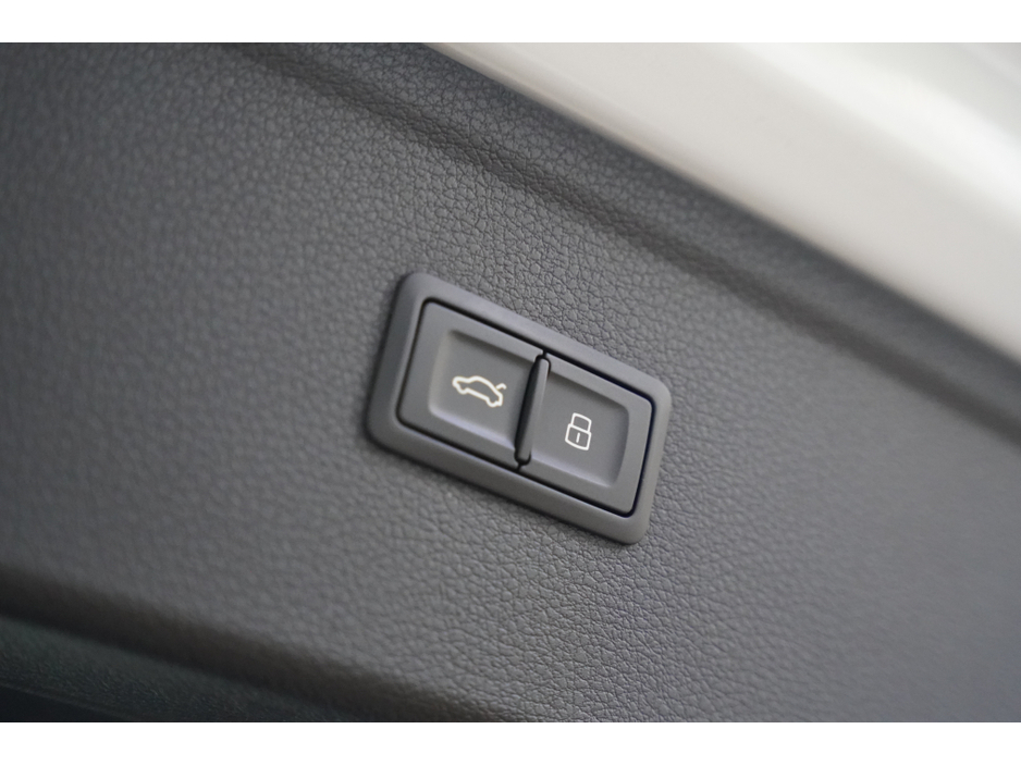 2020 Audi Q5 - image 27