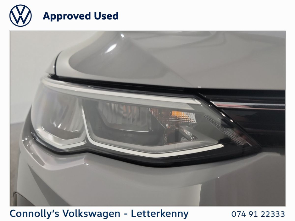 2024 Volkswagen Golf - image 12