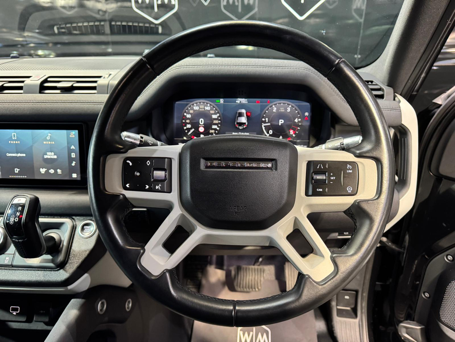 2021 Land Rover Defender - image 15