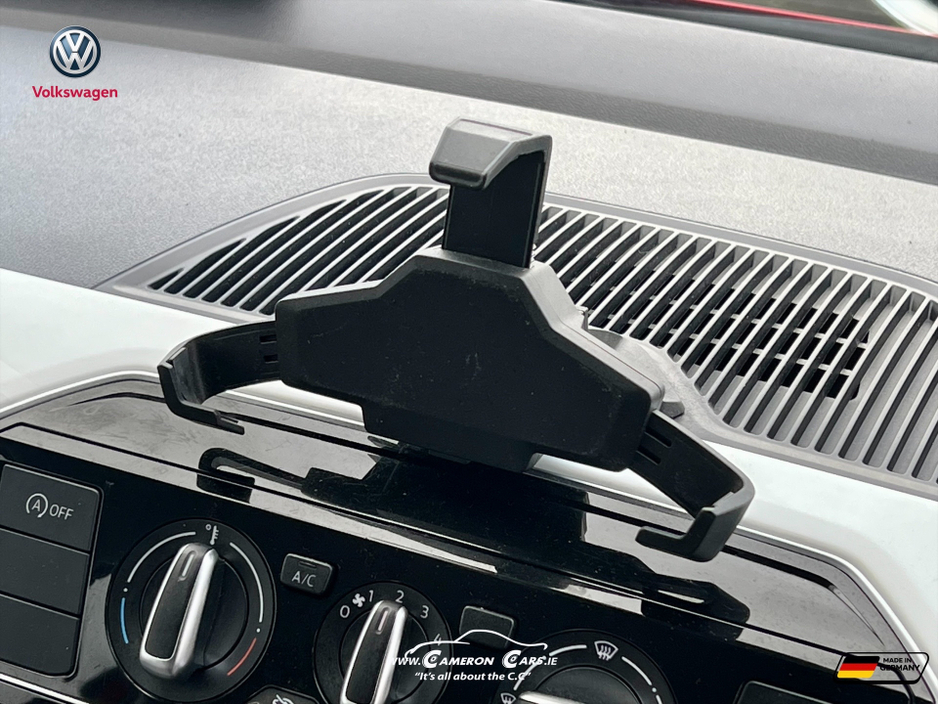 2017 Volkswagen up! - image 21