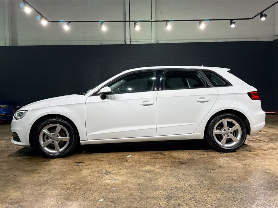 2016 Audi A3 1.4 TFSI - ALLOY WHEELS - MULTI FUNCTION STEERING WHEEL - CRUISE CONTROL - REVERSE CAMERA €14,950