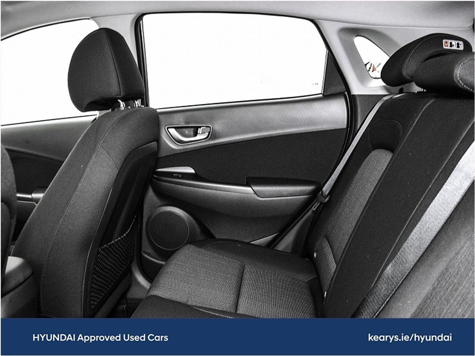 2022 Hyundai Kona - image 7