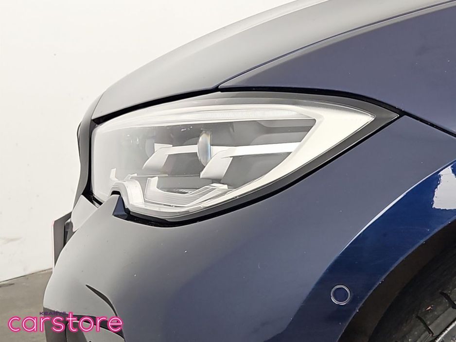 2020 BMW 3 Series - image 17