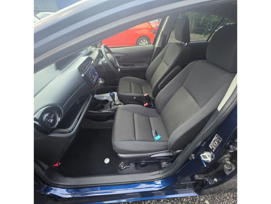 2016 Toyota Aqua 1.8 Hybrid €11,450