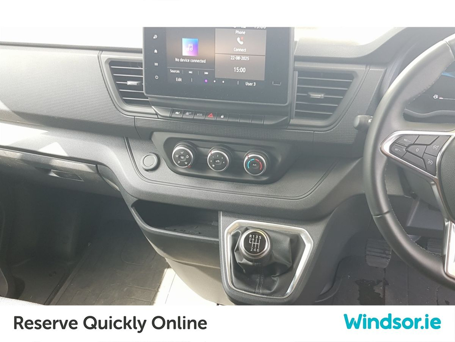 2025 Nissan Primastar L2H1 130 SV PREMIUM €25,199