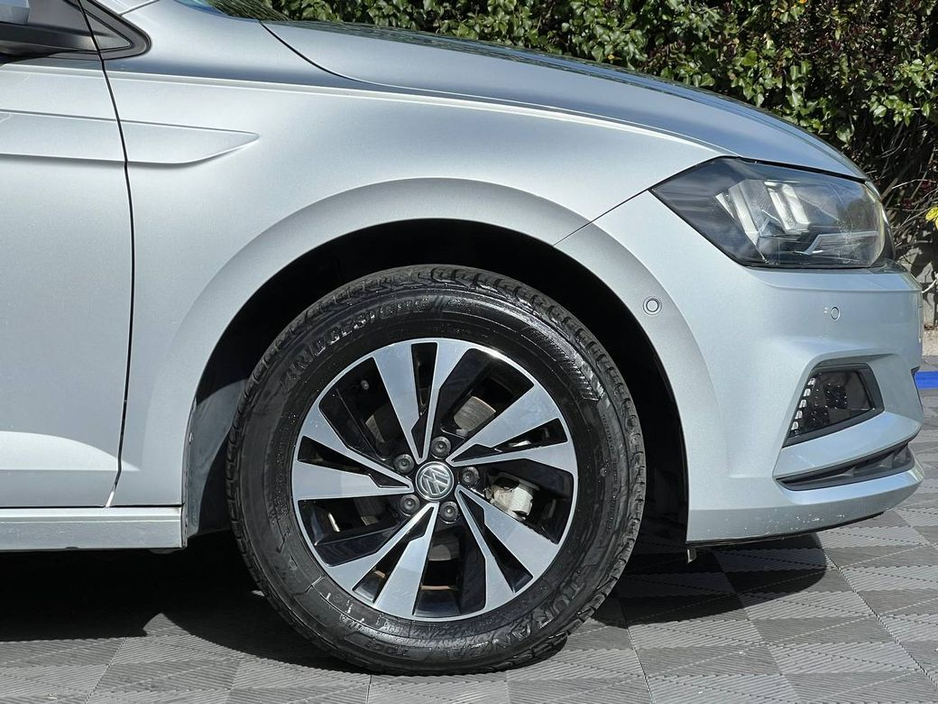 2018 Volkswagen Polo - image 9