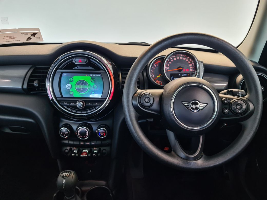 2019 MINI Cooper - image 7