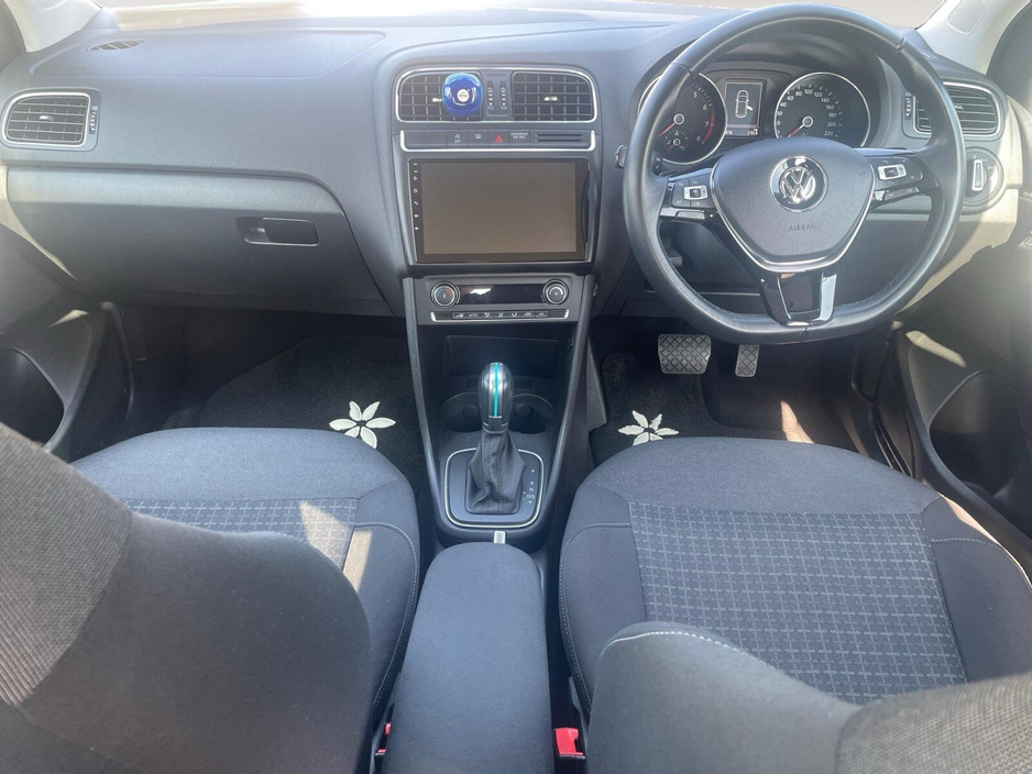 2016 Volkswagen Polo - image 10