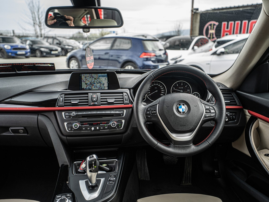 2016 BMW 3 Series - image 6