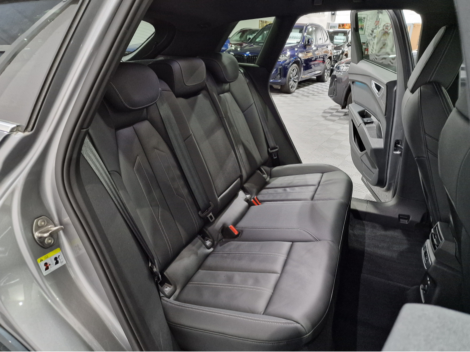 2024 Audi Q4 e-tron 45 S LINE (TECH PACK / 82KWH BATTERY) 282BHP AUTOMATIC **ONE OWNER / APPLE CARPLAY / ADAPTIVE CRUISE CONTROL / FULL LEATHER / SONOS PREMIUM SOUND / SAT NAV / REVERSE CAMERA / WIRELESS PHONE CHARGING** €43,900