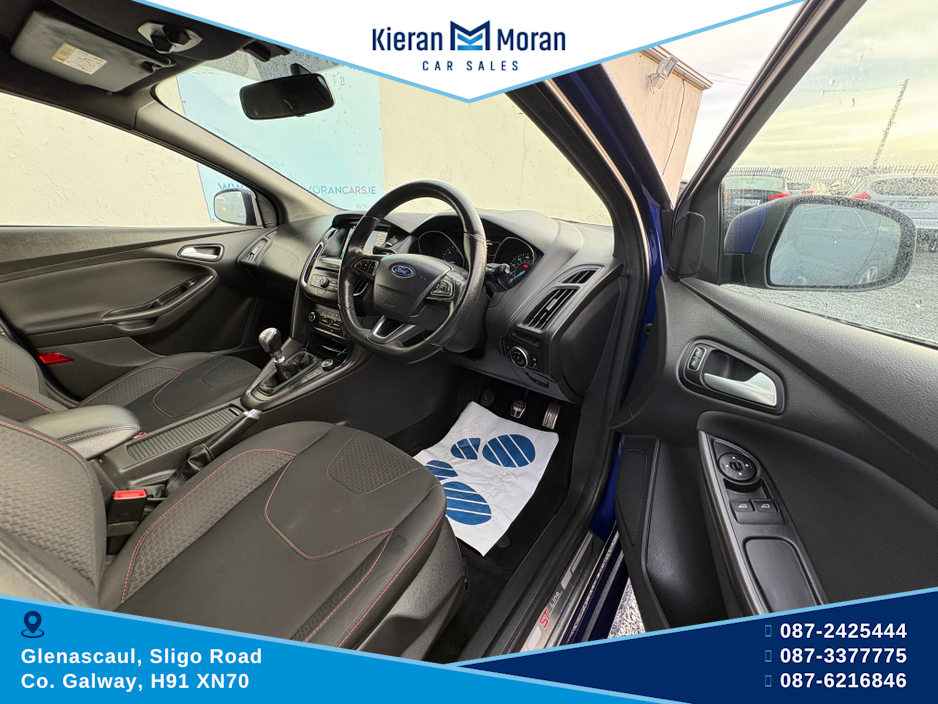 2017 Ford Focus - image 12