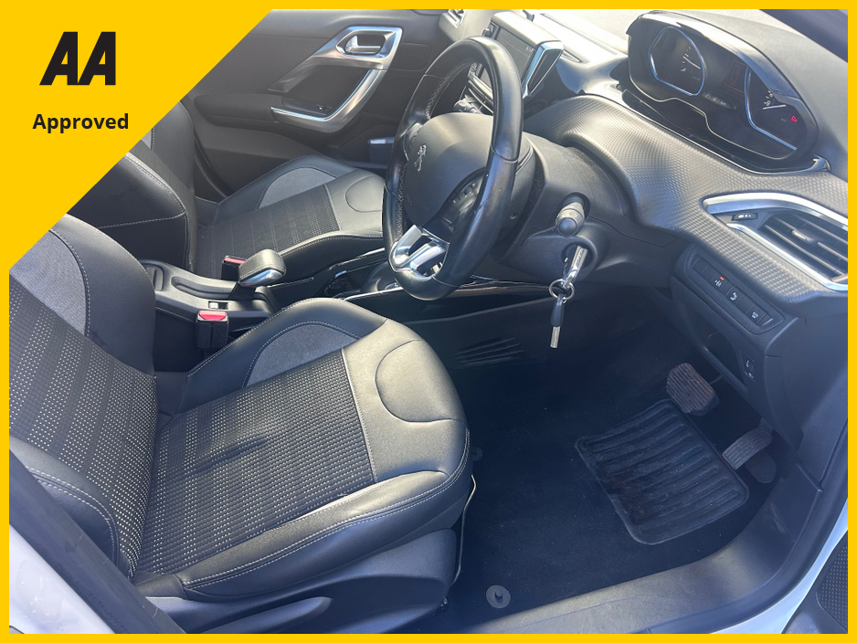 2019 Peugeot 2008 2019 PEUGEOT 2008 1.2 PETROL AUTO PAN ROOF €13,950