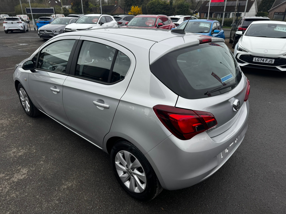 2017 Opel Corsa - image 9
