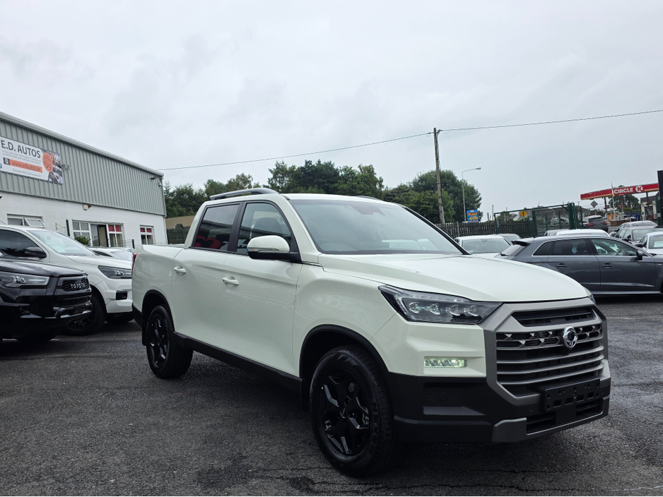 2025 Ssangyong Musso 2.2 PICK UP 5 SEATER COMMERCIAL 4WD 200 BHP 3.5 TON TOWING CAPACITY REV-CAMERA // 5 YEAR WARRANTY // APPLY FOR FINANCE TODAY // THE BEST VALUE PICK UP IN IRELAND // €40,950