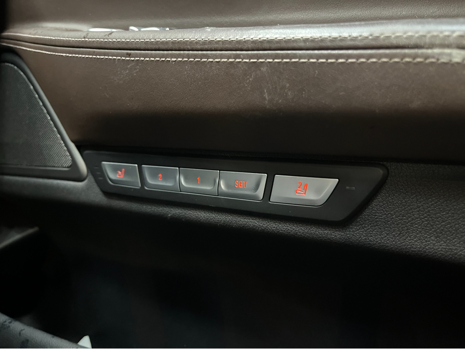 2017 BMW 7 Series €26950 2017 BMW 740E IPERFORMANCE M-SPORT 2.0 AUTOMATIC / CRUISE CONTROL / 360° CAMERA / ELECTRIC MEMORY HEATED & MASSAGING SEATS / PADDLE SHIFTERS / PANORAMIC SUNROOF / AMBIENT LIGHTS €26,950