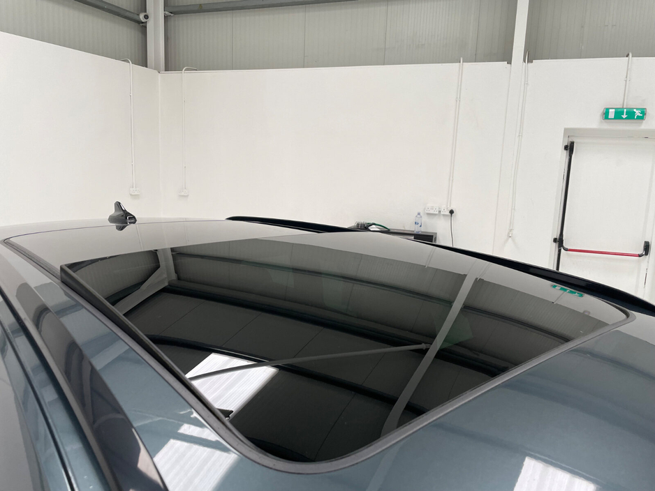 2021 Skoda Octavia - image 12