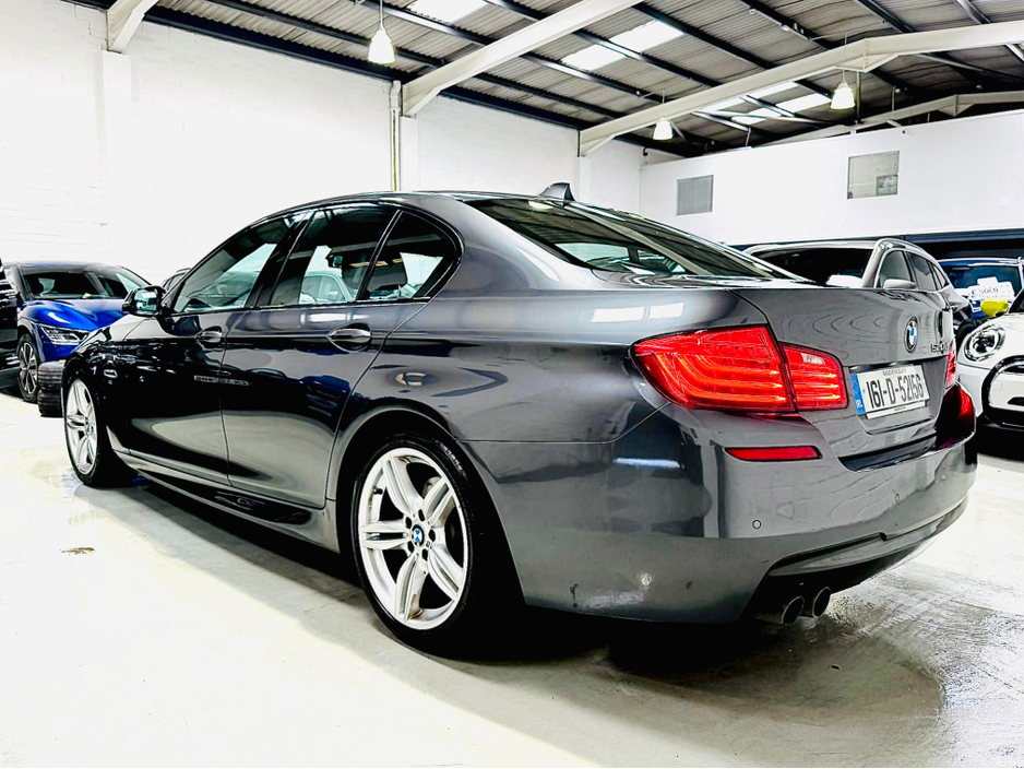 2016 BMW 5 Series - image 6