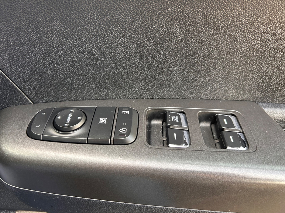 2017 Kia Sportage - image 15