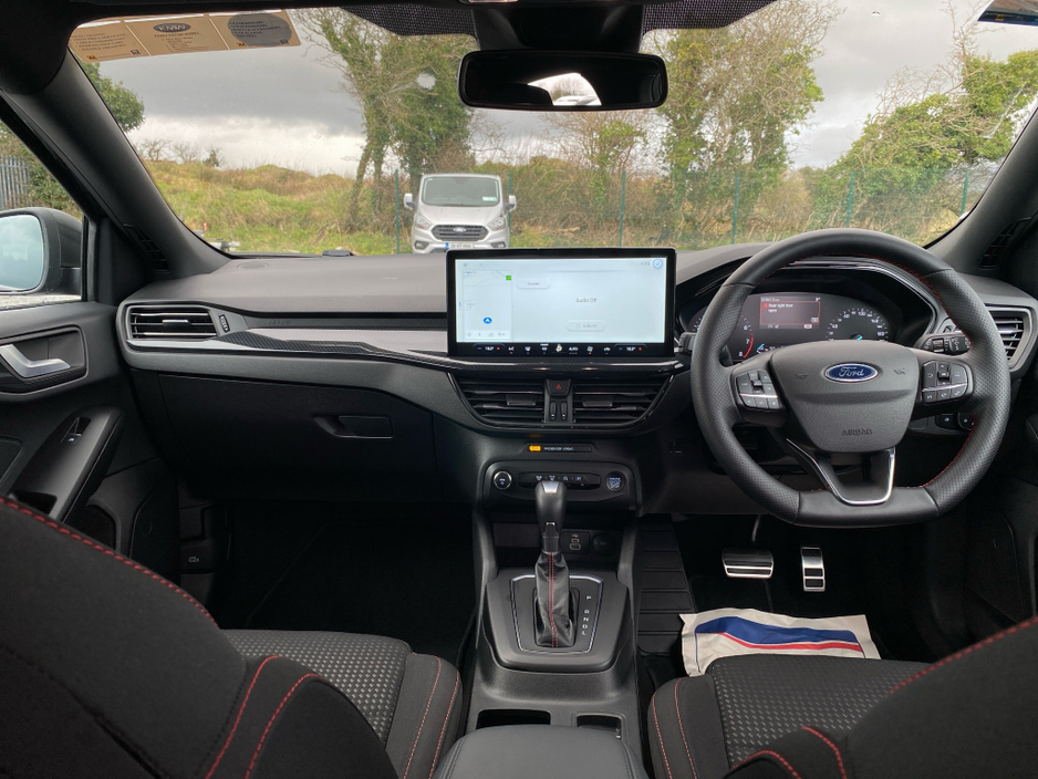 2025 Ford Focus - image 8