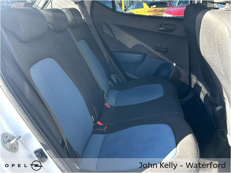 2018 Hyundai i10 - image 10