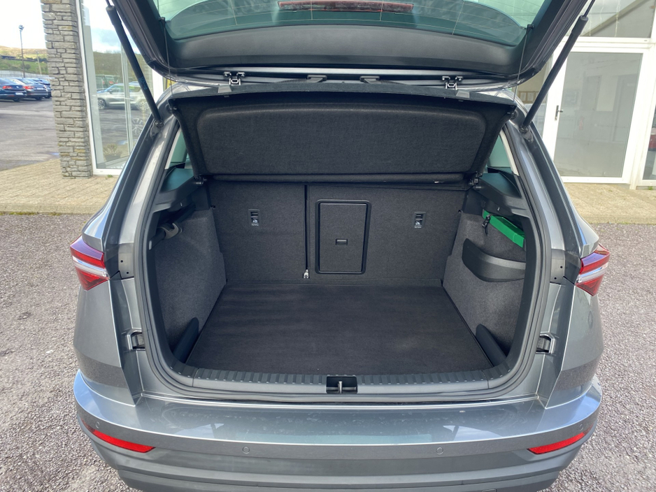2023 Skoda Karoq - image 12