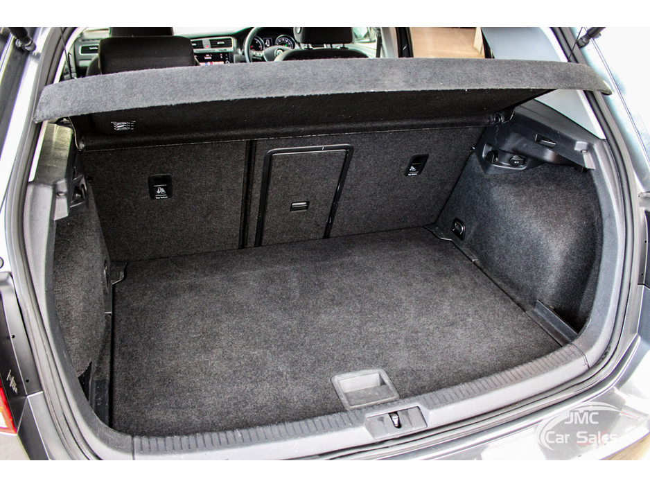 2018 Volkswagen Golf - image 29