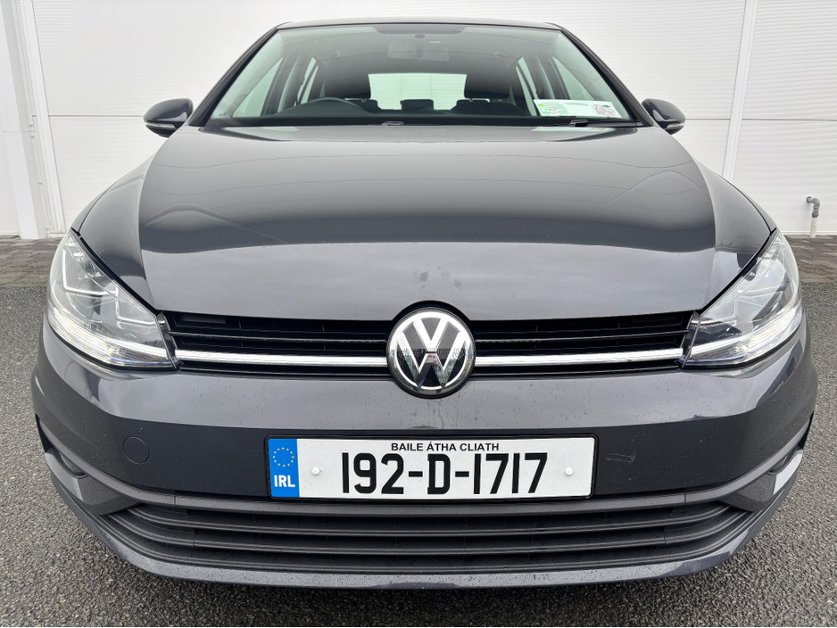 2019 Volkswagen Golf - image 9