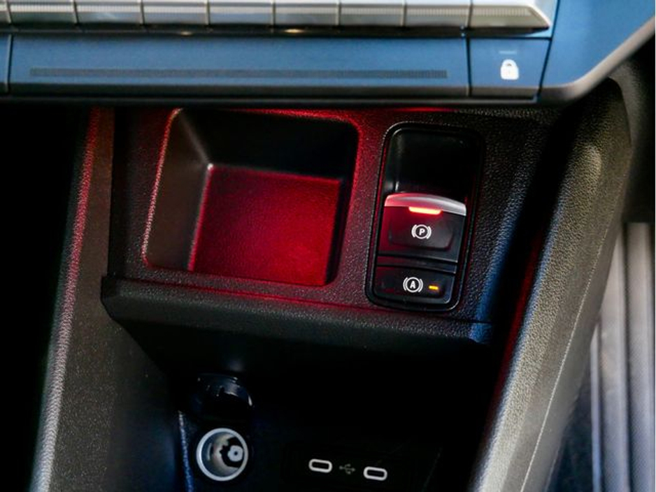 2025 Renault 5 - image 25