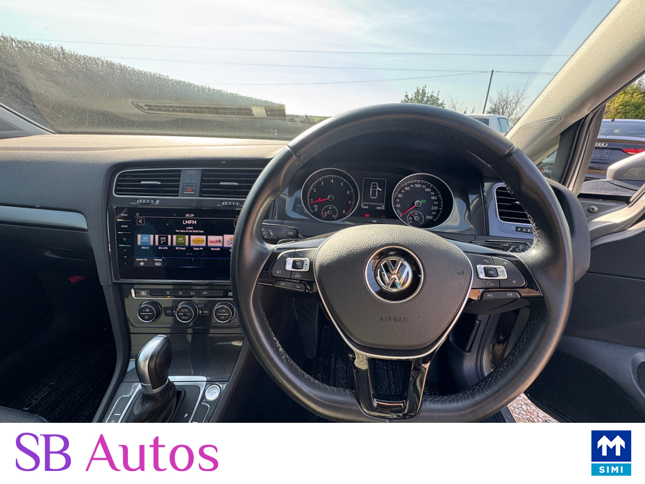 2018 Volkswagen Golf - image 12